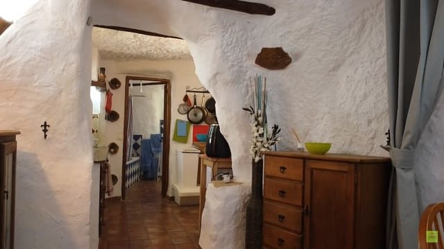 4 slaapkamer Grotwoning te koop in Galera - € 110.000 (Ref: 8541164)