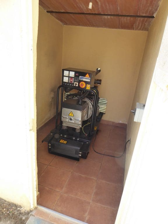 2 bedroom Finca/Country House for sale in Pozo Alcon - € 158,000 (Ref: 8543227)