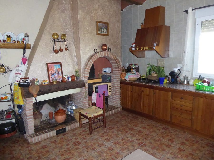 2 bedroom Finca/Country House for sale in Pozo Alcon - € 158,000 (Ref: 8543227)