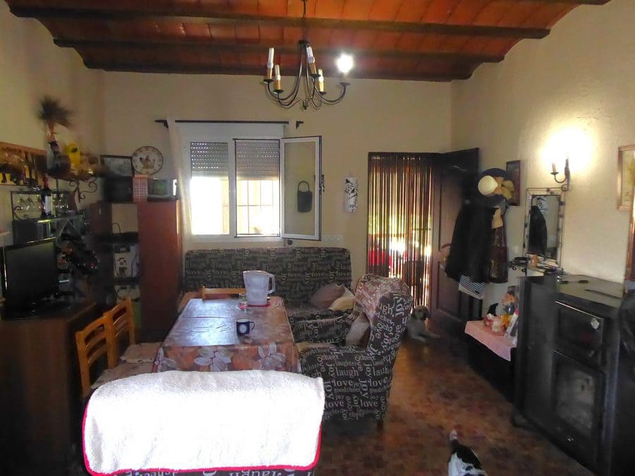 2 bedroom Finca/Country House for sale in Pozo Alcon - € 158,000 (Ref: 8543227)