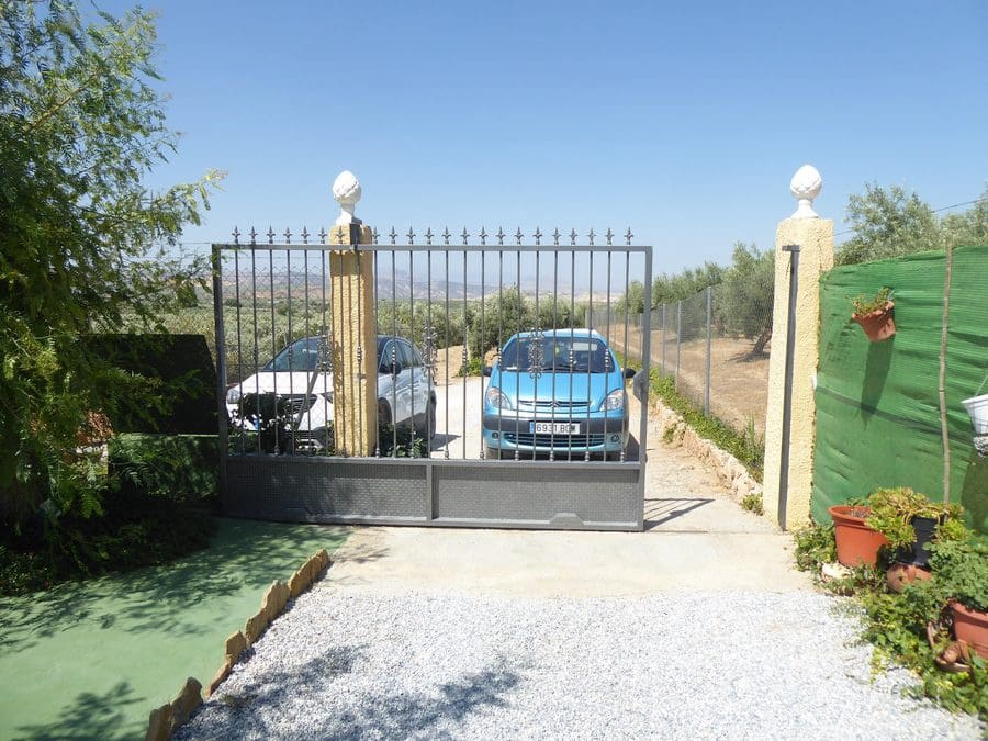 2 bedroom Finca/Country House for sale in Pozo Alcon - € 158,000 (Ref: 8543227)