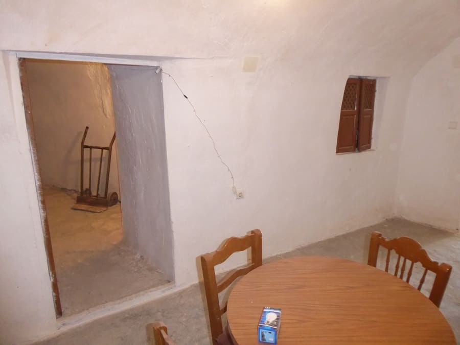 5 soverom Grottehus til salgs i Benamaurel - € 59 000 (Ref: 8549747)