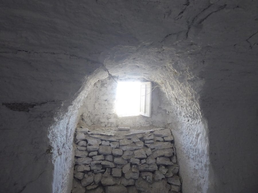 5 soveværelse Hulehus til salg i Benamaurel - € 59.000 (Ref: 8549747)