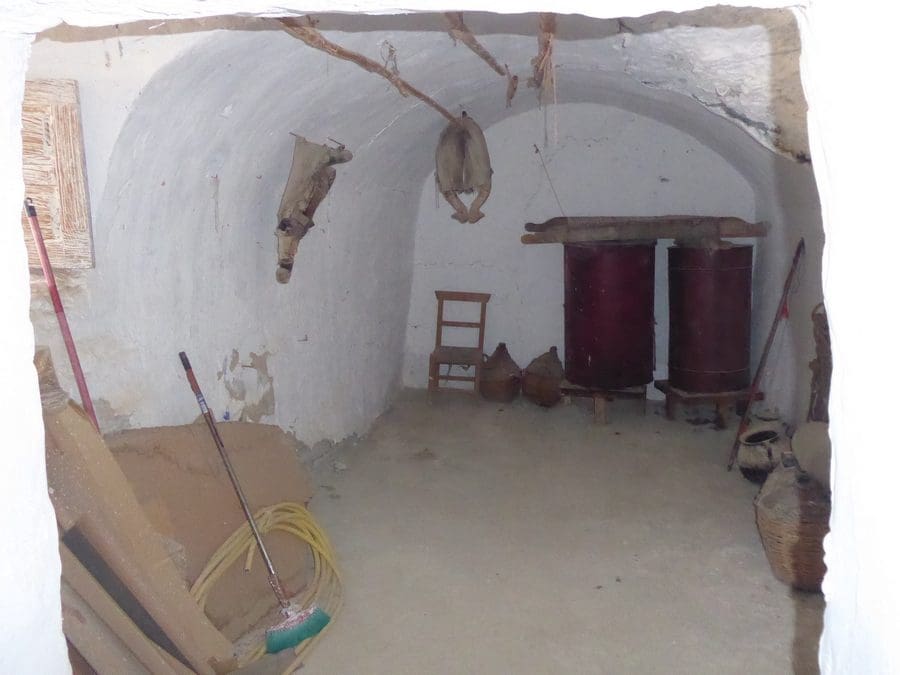 5 soveværelse Hulehus til salg i Benamaurel - € 59.000 (Ref: 8549747)