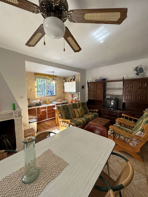 3 soveværelse Finca/Landehus til salg i Baza - € 128.000 (Ref: 8571172)