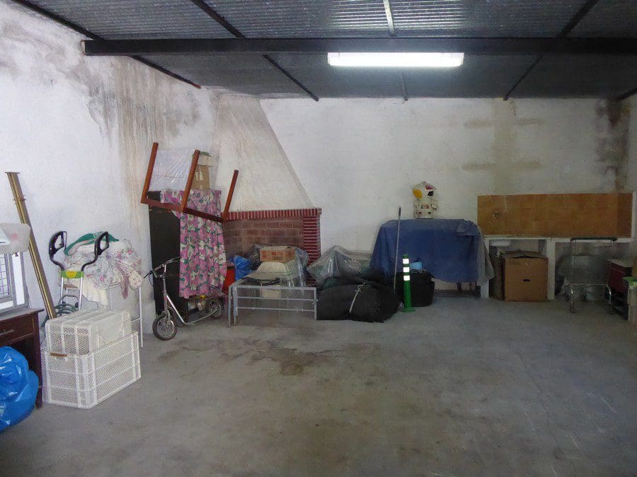 3 makuuhuone Maalaistalo myytävänä paikassa Baza - 128 000 € (Ref: 8571172)