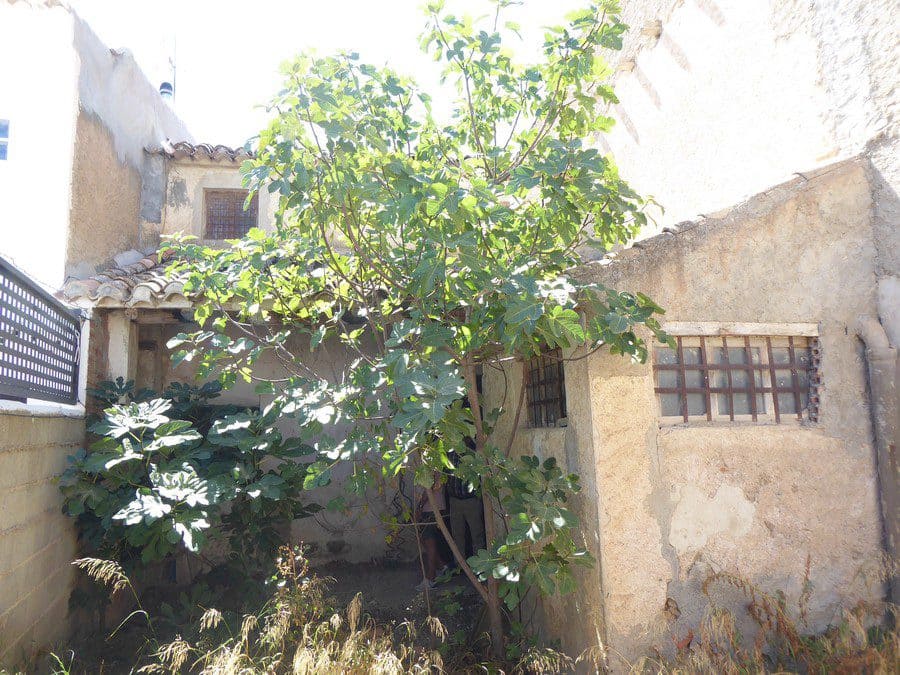 3 makuuhuone Maalaistalo myytävänä paikassa Baza - 128 000 € (Ref: 8571172)