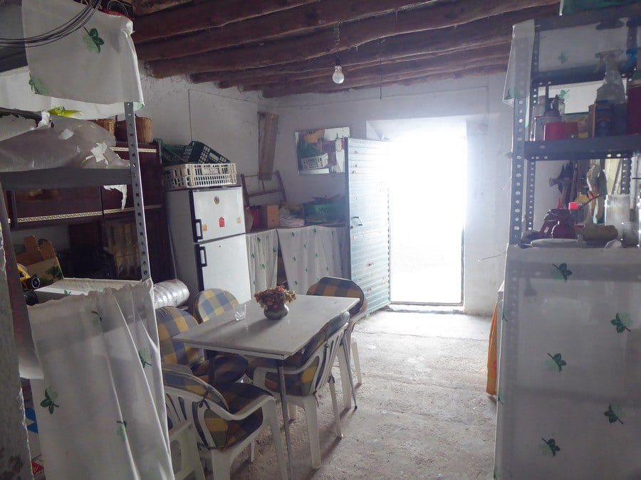 3 makuuhuone Maalaistalo myytävänä paikassa Baza - 128 000 € (Ref: 8571172)