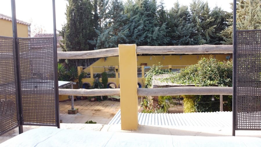 8 soveværelse Finca/Landehus til salg i Caniles med swimmingpool - € 395.000 (Ref: 8697475)