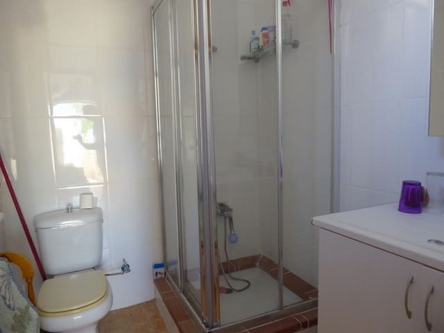 6 slaapkamer Grotwoning te koop in Gor - € 72.000 (Ref: 8700668)