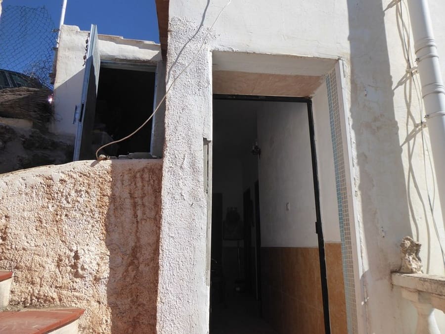 6 chambre Maison Troglodyte à vendre à Gor - 72 000 € (Ref: 8700668)