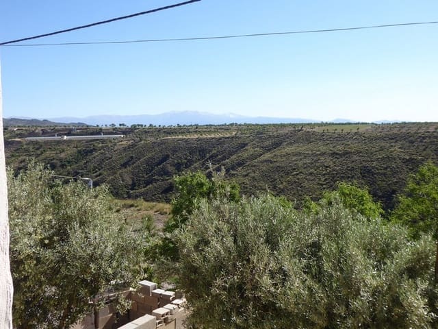 6 slaapkamer Grotwoning te koop in Gor - € 72.000 (Ref: 8700668)