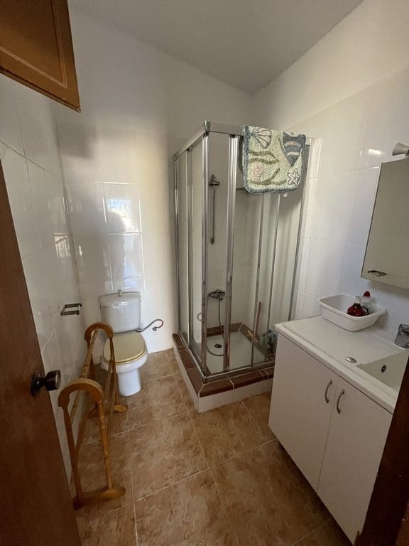 6 soveværelse Finca/Landehus til salg i Gor med garage - € 69.000 (Ref: 8700668)