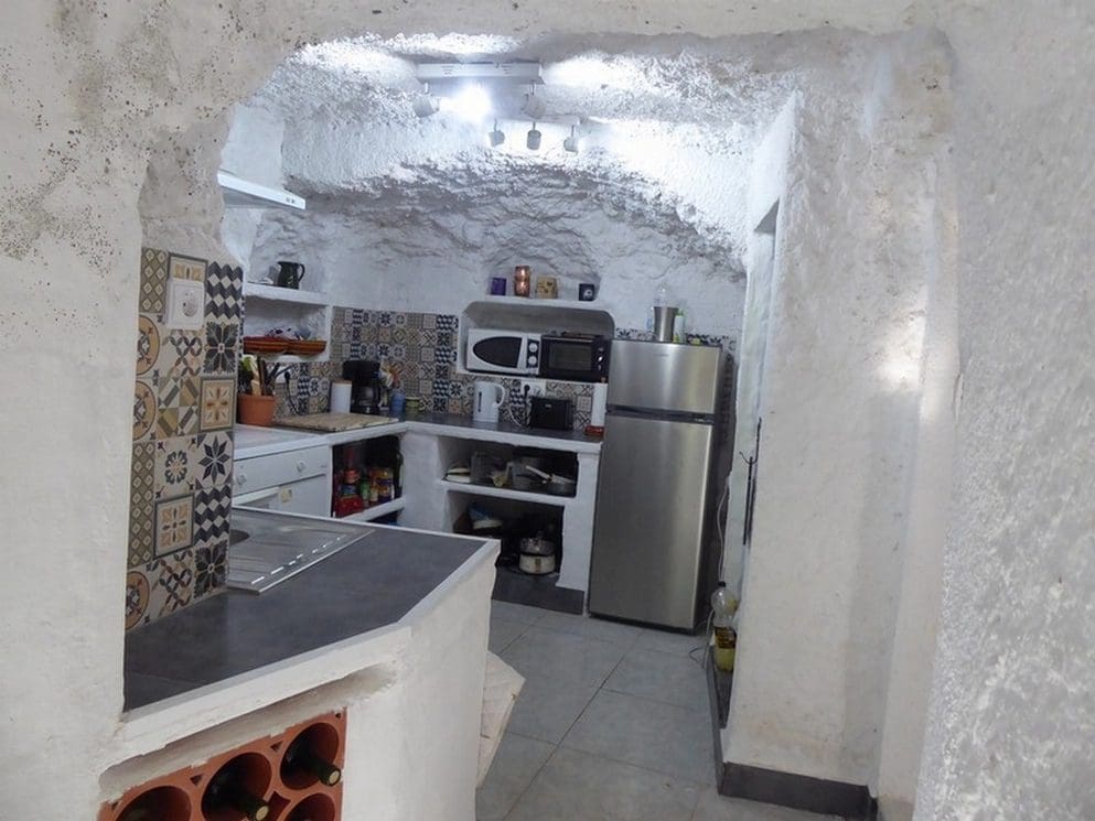 6 soveværelse Finca/Landehus til salg i Gor med garage - € 69.000 (Ref: 8700668)