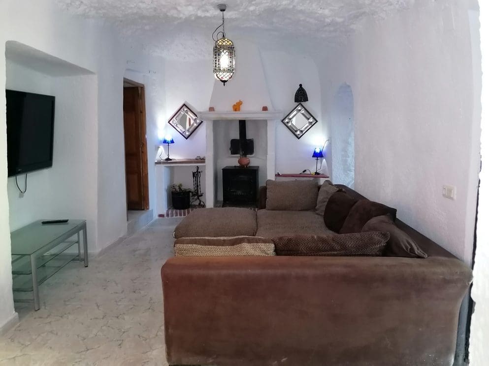 6 soveværelse Finca/Landehus til salg i Gor med garage - € 69.000 (Ref: 8700668)