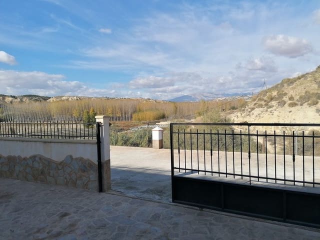 5 slaapkamer Grotwoning te koop in Cortes de Baza - € 115.000 (Ref: 8707434)