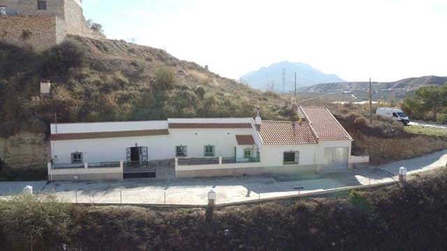 5 slaapkamer Grotwoning te koop in Cortes de Baza - € 115.000 (Ref: 8707434)