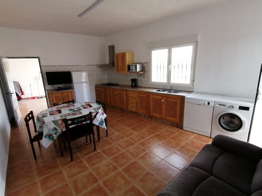 5 sypialnia Dom w skale na sprzedaż w Cortes de Baza - 115 000 € (Ref: 8707434)