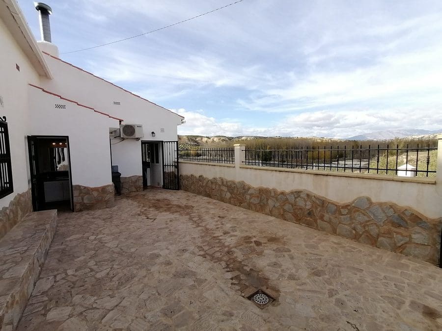 5 sypialnia Dom w skale na sprzedaż w Cortes de Baza - 115 000 € (Ref: 8707434)