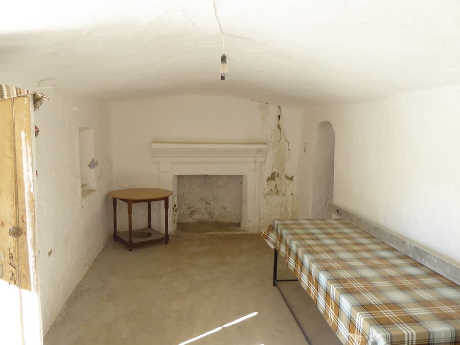 3 soveværelse Hulehus til salg i Baza - € 39.000 (Ref: 8807481)