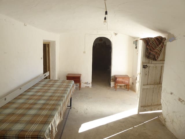 3 soveværelse Hulehus til salg i Baza - € 39.000 (Ref: 8807481)