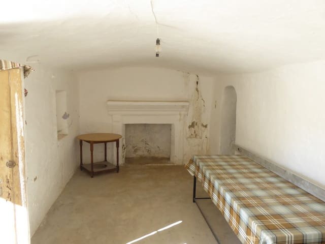 3 chambre Maison Troglodyte à vendre à Baza - 39 000 € (Ref: 8807481)