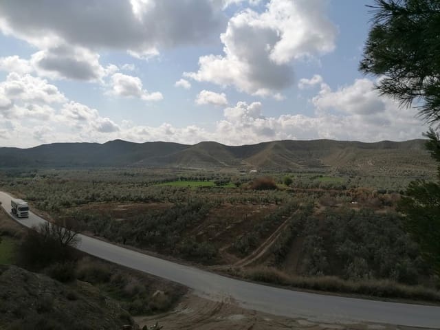 5 bedroom Cave House for sale in Cúllar - € 68,000 (Ref: 8856707)