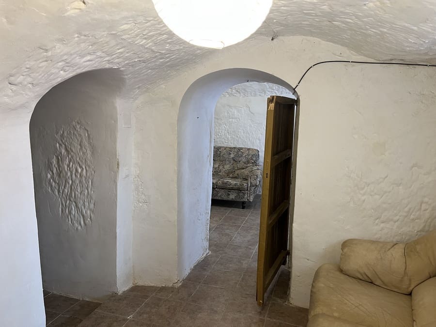 2 soveværelse Hulehus til salg i Fontanar - € 29.999 (Ref: 8940768)