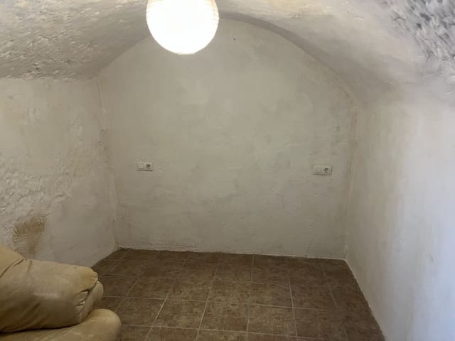 2 soveværelse Hulehus til salg i Fontanar, Pozo Alcón - € 29.999 (Ref: 8940768)