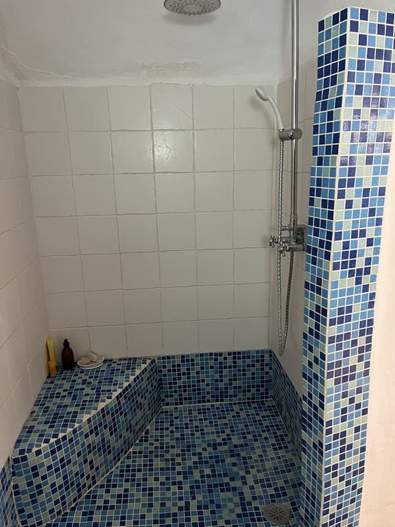 7 bedroom Cave House for sale in Cortes de Baza - € 195,000 (Ref: 8953811)