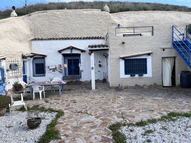 7 soveværelse Hulehus til salg i Cortes de Baza - € 195.000 (Ref: 8953811)