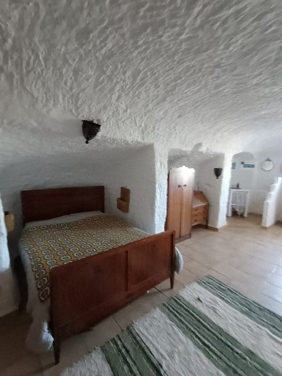 7 makuuhuone Luolatalo myytävänä paikassa Cortes de Baza - 195 000 € (Ref: 8953811)