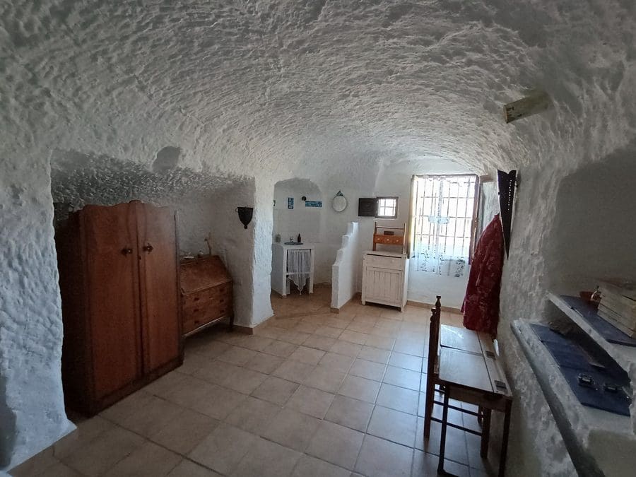 7 makuuhuone Luolatalo myytävänä paikassa Cortes de Baza - 195 000 € (Ref: 8953811)