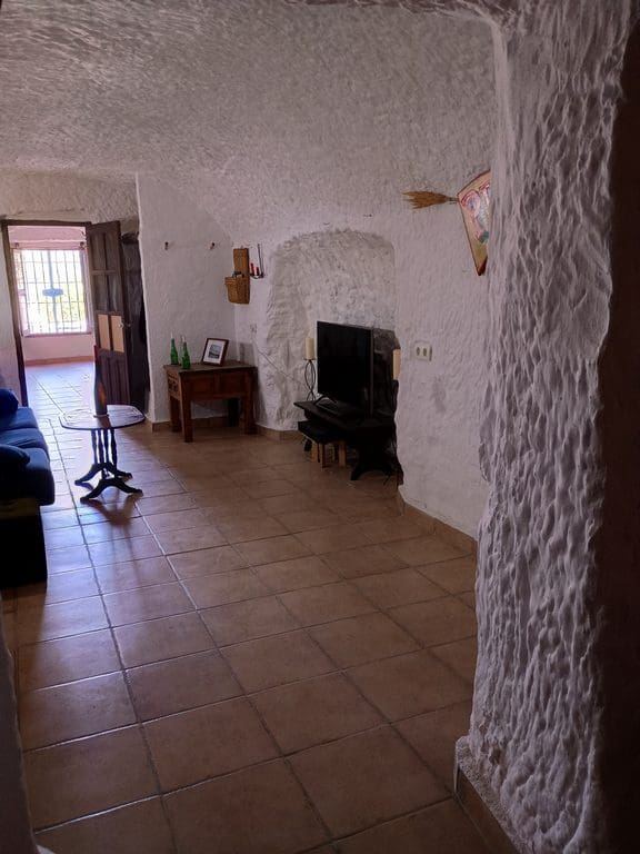 7 makuuhuone Luolatalo myytävänä paikassa Cortes de Baza - 195 000 € (Ref: 8953811)