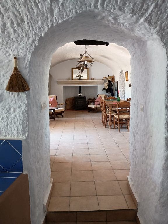 7 makuuhuone Luolatalo myytävänä paikassa Cortes de Baza - 195 000 € (Ref: 8953811)