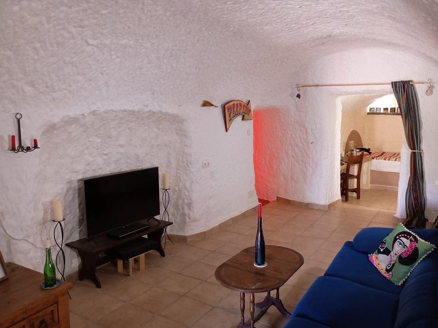 7 makuuhuone Luolatalo myytävänä paikassa Cortes de Baza - 195 000 € (Ref: 8953811)