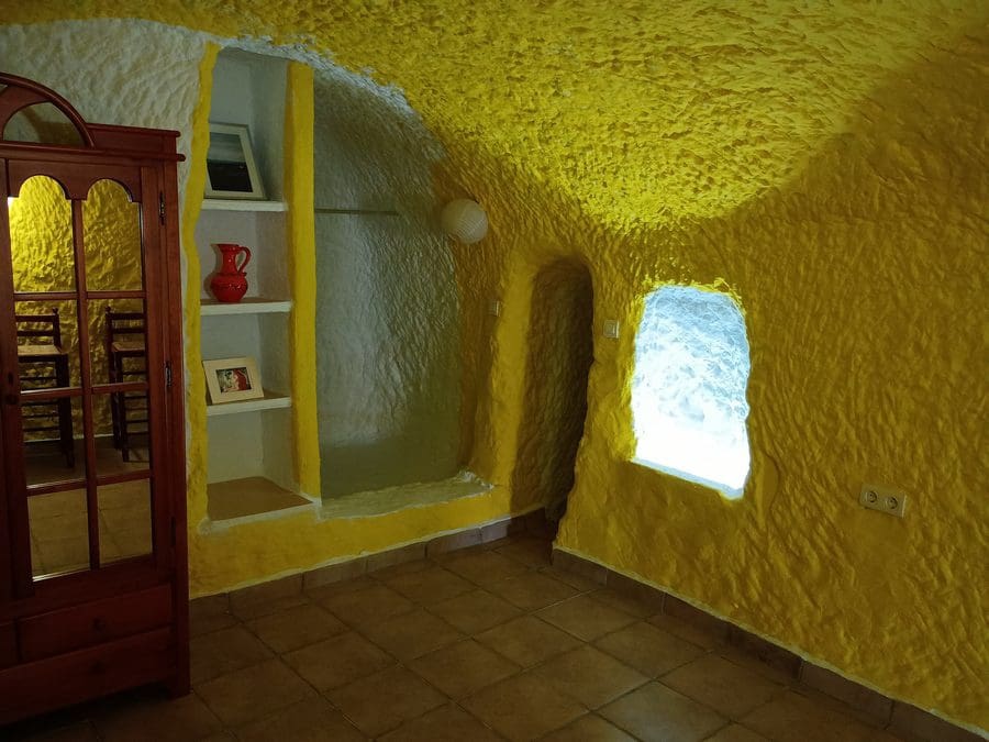 7 makuuhuone Luolatalo myytävänä paikassa Cortes de Baza - 195 000 € (Ref: 8953811)