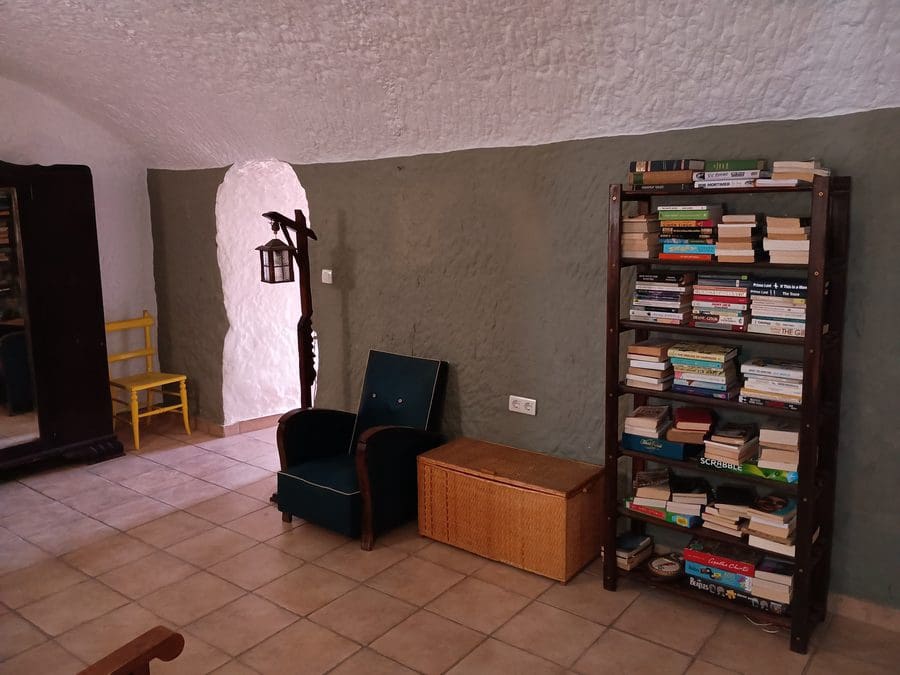 7 makuuhuone Luolatalo myytävänä paikassa Cortes de Baza - 195 000 € (Ref: 8953811)