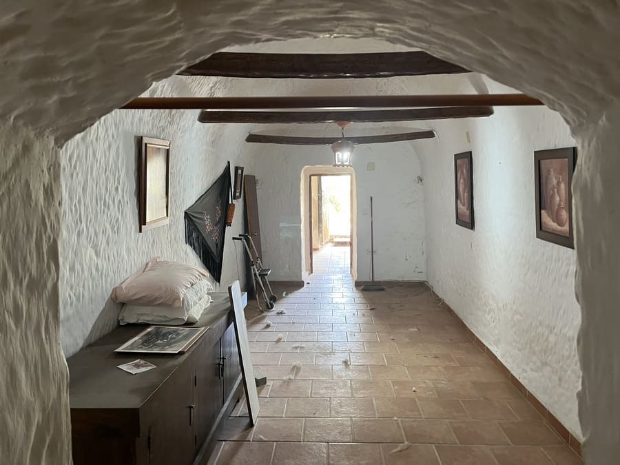 3 bedroom Cave House for sale in Cortes de Baza - € 55,000 (Ref: 8953812)