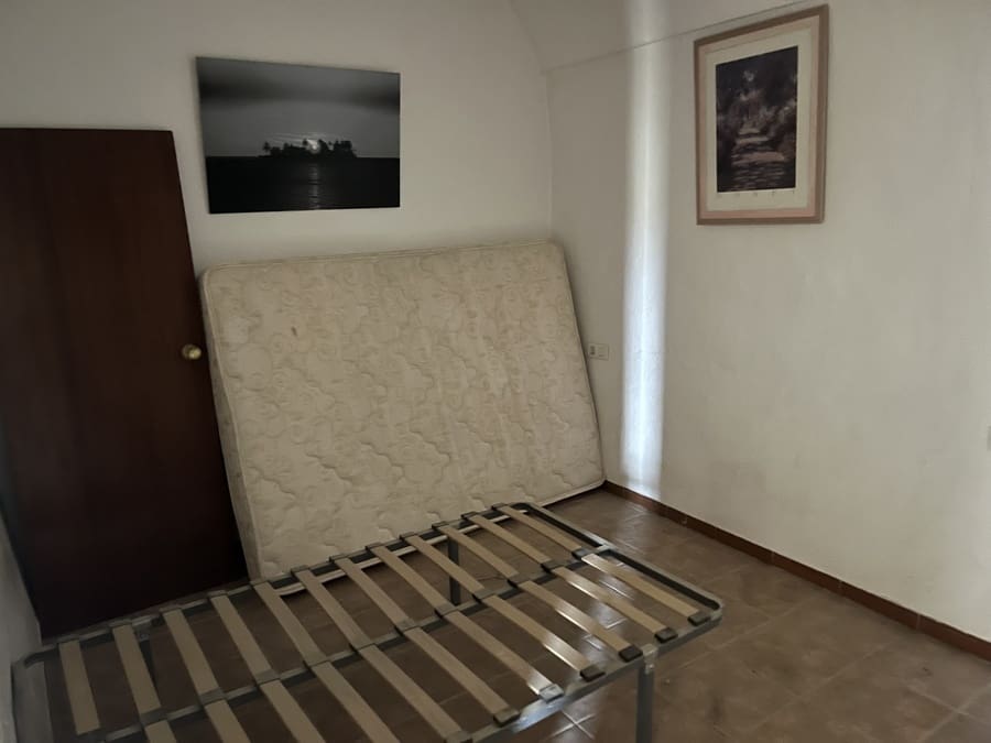 3 bedroom Cave House for sale in Cortes de Baza - € 55,000 (Ref: 8953812)