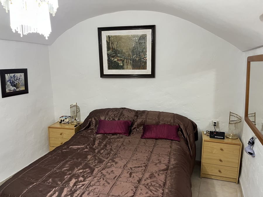 4 soverom Grottehus til salgs i Bacor - € 90 000 (Ref: 8977154)