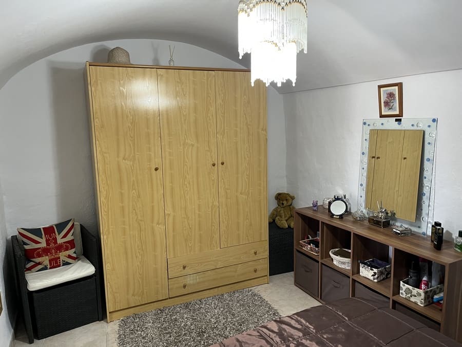 4 soverom Grottehus til salgs i Bacor - € 90 000 (Ref: 8977154)