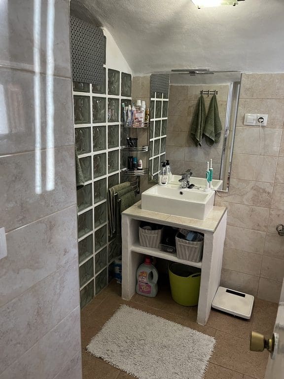 4 sypialnia Dom w skale na sprzedaż w Bacor - 90 000 € (Ref: 8977154)