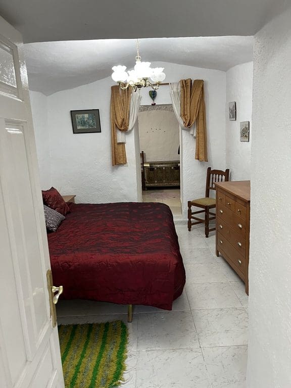 4 sypialnia Dom w skale na sprzedaż w Bacor - 90 000 € (Ref: 8977154)