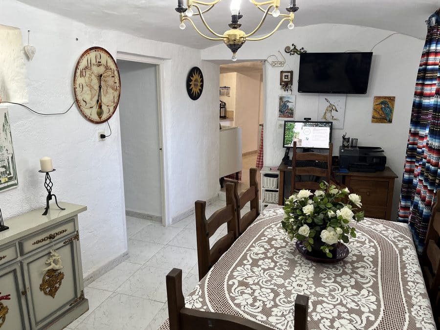 4 sypialnia Dom w skale na sprzedaż w Bacor - 90 000 € (Ref: 8977154)