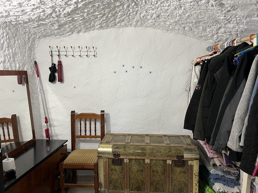 4 sypialnia Dom w skale na sprzedaż w Bacor - 90 000 € (Ref: 8977154)