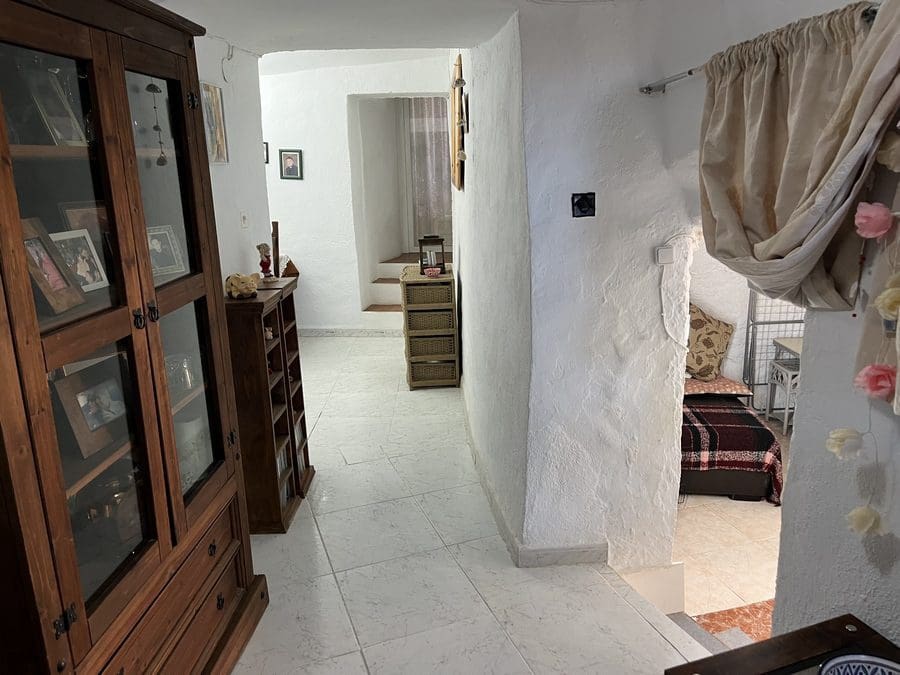 4 sypialnia Dom w skale na sprzedaż w Bacor - 90 000 € (Ref: 8977154)