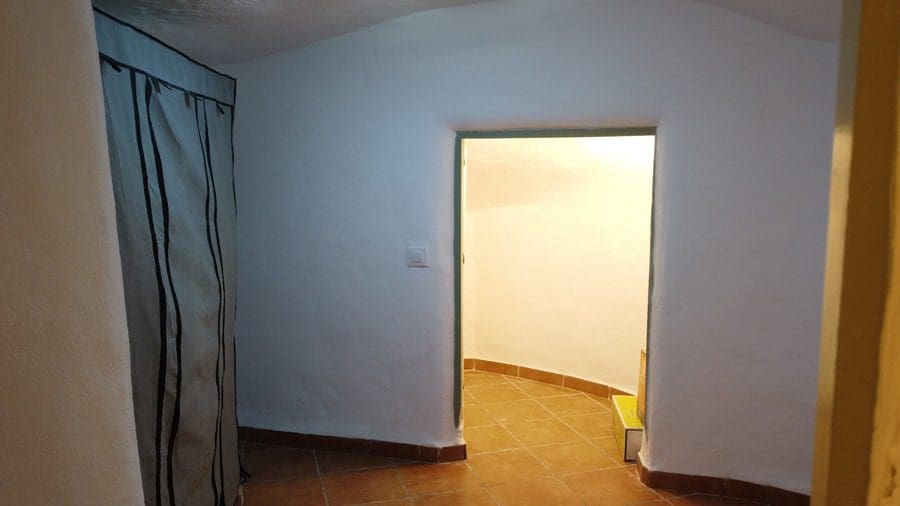 3 slaapkamer Grotwoning te koop in Almontaras - € 54.000 (Ref: 8993267)