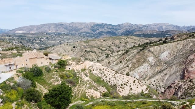 3 chambre Maison Troglodyte à vendre à Almontaras, Castril - 72 000 € (Ref: 9000689)