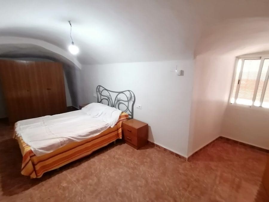 3 chambre Maison Troglodyte à vendre à Almontaras - 72 000 € (Ref: 9000689)
